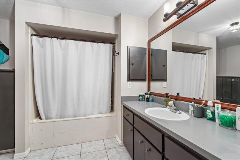 House in Ocala, Florida 3 bedrooms, 157.47 sq.m. № 1909237 - photo 26