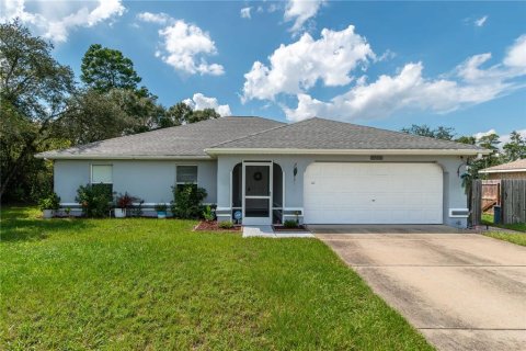 House in Ocala, Florida 3 bedrooms, 157.47 sq.m. № 1909237 - photo 1