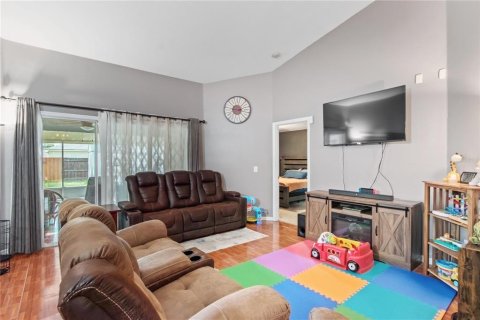 House in Ocala, Florida 3 bedrooms, 157.47 sq.m. № 1909237 - photo 10