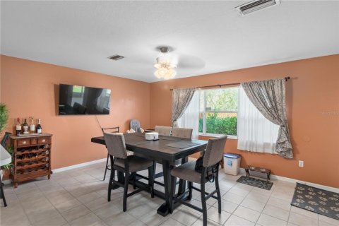House in Ocala, Florida 3 bedrooms, 157.47 sq.m. № 1909237 - photo 14