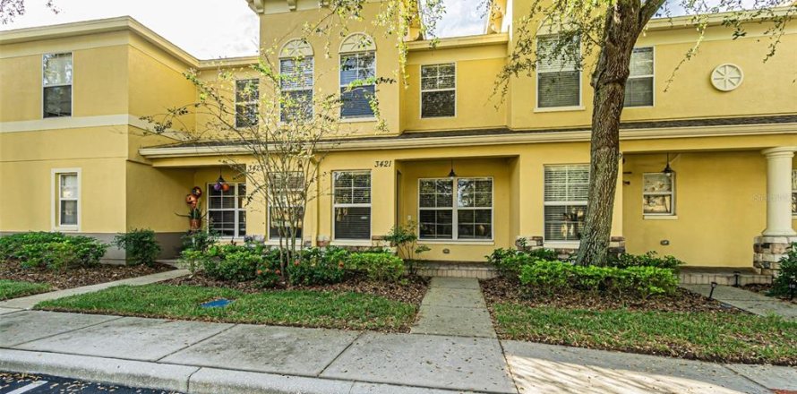 Adosado en Valrico, Florida 3 dormitorios, 144.93 m2 № 1906808