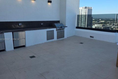 Condo in Miami, Florida, 1 bedroom № 2242806 - photo 20