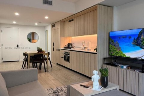 Condo in Miami, Florida, 1 bedroom № 2242806 - photo 10
