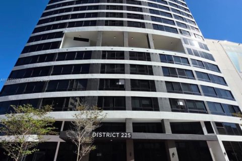 Condo in Miami, Florida, 1 bedroom № 2242806