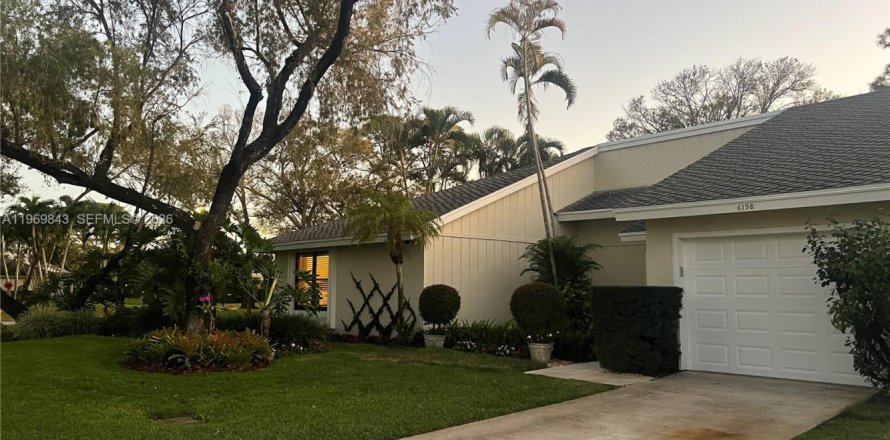 Touwnhouse à Palm Beach Gardens, Floride 3 chambres, 176.98 m2 № 2030675