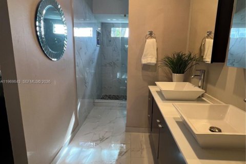 Touwnhouse à vendre à Palm Beach Gardens, Floride: 3 chambres, 176.98 m2 № 2030675 - photo 24