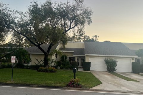 Touwnhouse à vendre à Palm Beach Gardens, Floride: 3 chambres, 176.98 m2 № 2030675 - photo 5