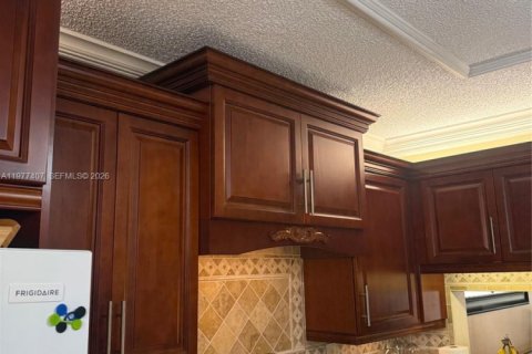 Copropriété à vendre à Tamarac, Floride: 2 chambres, 117.99 m2 № 2090537 - photo 11