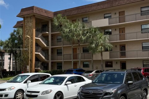 Condo à Tamarac, Floride, 2 chambres № 2090537
