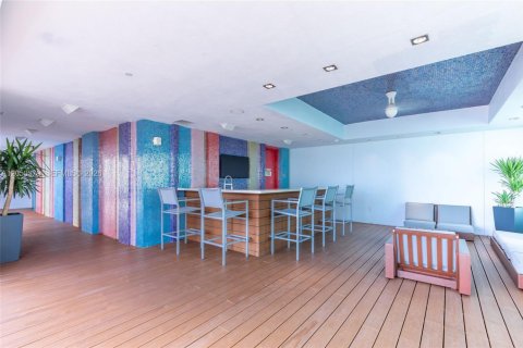 Copropriété à louer à Miami, Floride: 2 chambres, 111.48 m2 № 2145908 - photo 24
