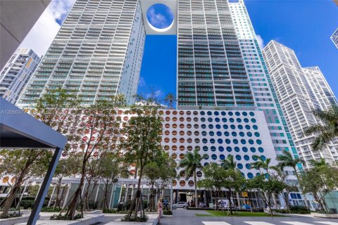 Copropriété à louer à Miami, Floride: 2 chambres, 111.48 m2 № 2145908 - photo 18