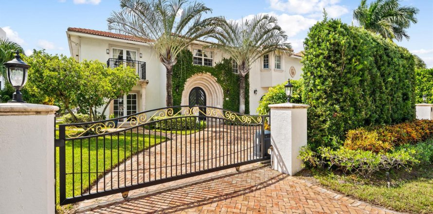 Villa ou maison à Delray Beach, Floride 6 chambres, 418.8 m2 № 2415692