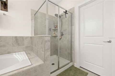 Townhouse in STOREY LAKE in Kissimmee, Florida 3 bedrooms, 173.63 sq.m. № 2229096 - photo 27