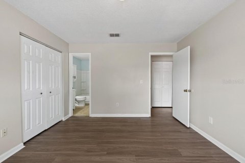 House in Brandon, Florida 3 bedrooms, 108.6 sq.m. № 2406576 - photo 22