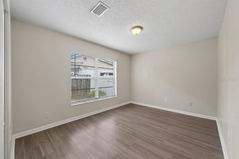 House in Brandon, Florida 3 bedrooms, 108.6 sq.m. № 2406576 - photo 25