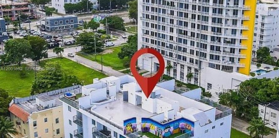 Кондоминиум с 1 спальней в Майами, Флорида № 2065531