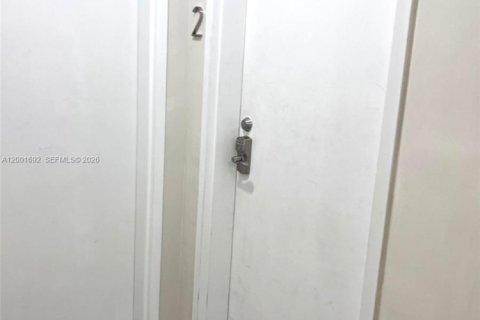 Купить кондоминиум в Майами, Флорида 1 спальня, 59.55м2, № 2065531 - фото 18