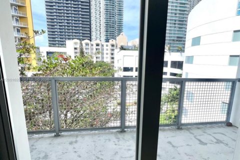 Купить кондоминиум в Майами, Флорида 1 спальня, 59.55м2, № 2065531 - фото 11