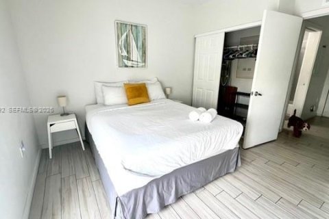 Купить кондоминиум в Майами, Флорида 1 спальня, 59.55м2, № 2065531 - фото 14