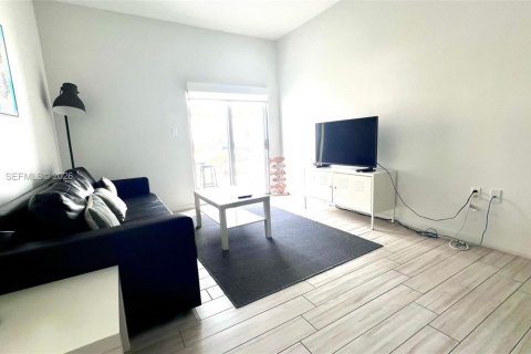 Купить кондоминиум в Майами, Флорида 1 спальня, 59.55м2, № 2065531 - фото 16