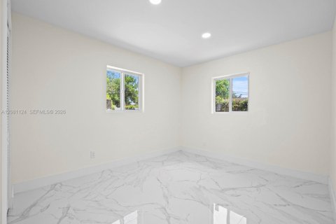 Villa ou maison à vendre à West Park, Floride: 4 chambres, 145.95 m2 № 2340917 - photo 23