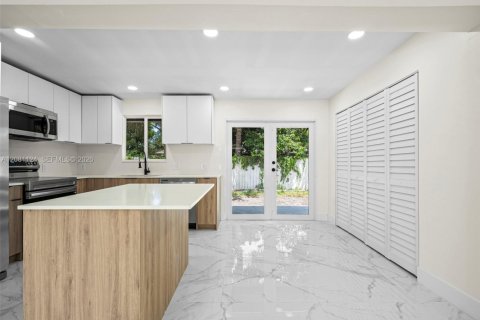Villa ou maison à vendre à West Park, Floride: 4 chambres, 145.95 m2 № 2340917 - photo 7