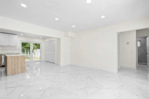 Villa ou maison à vendre à West Park, Floride: 4 chambres, 145.95 m2 № 2340917 - photo 22