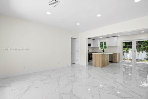 Villa ou maison à vendre à West Park, Floride: 4 chambres, 145.95 m2 № 2340917 - photo 3