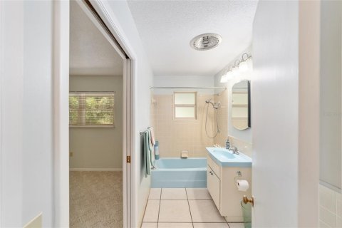 House in Silver Springs Shores, Florida 3 bedrooms, 152.45 sq.m. № 1733016 - photo 27