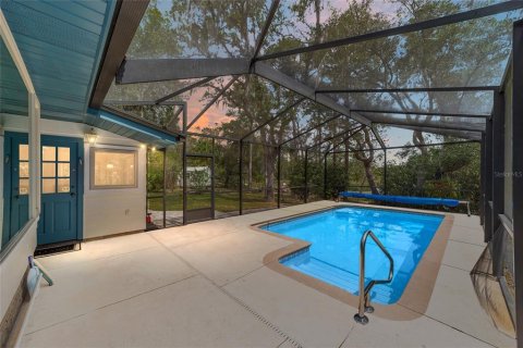 House in Silver Springs Shores, Florida 3 bedrooms, 152.45 sq.m. № 1733016 - photo 2