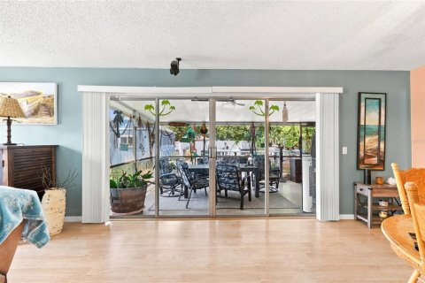 Villa ou maison à vendre à Orlando, Floride: 4 chambres, 177.44 m2 № 2356155 - photo 17