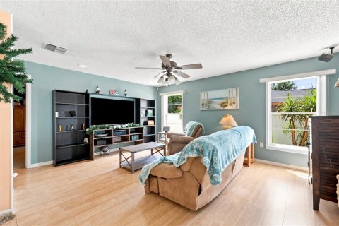 Villa ou maison à vendre à Orlando, Floride: 4 chambres, 177.44 m2 № 2356155 - photo 15