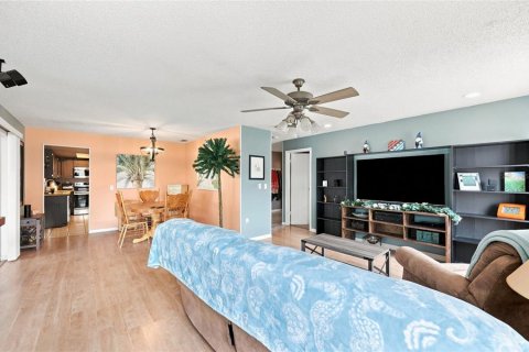 Villa ou maison à vendre à Orlando, Floride: 4 chambres, 177.44 m2 № 2356155 - photo 18