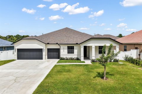 Casa en Port St. Lucie, Florida 4 dormitorios, 289.48 m2 № 2365723