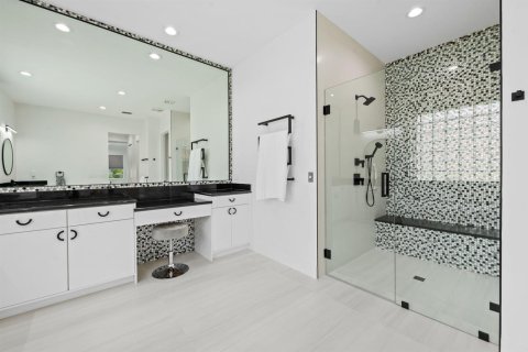 House in Boynton Beach, Florida 4 bedrooms, 265.79 sq.m. № 2381439 - photo 27