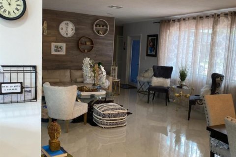 Villa ou maison à vendre à Miramar, Floride: 3 chambres, 155.61 m2 № 2182671 - photo 23