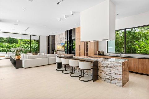 House in Coral Gables, Florida 7 bedrooms, 829.99 sq.m. № 1872383 - photo 25