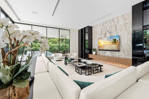 House in Coral Gables, Florida 7 bedrooms, 829.99 sq.m. № 1872383 - photo 30