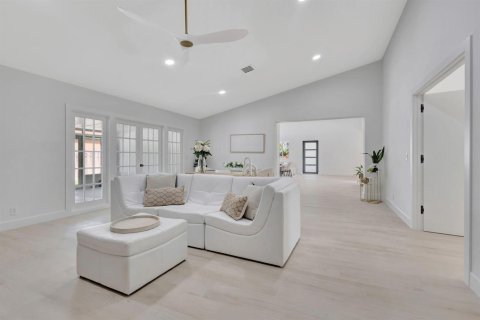 Villa ou maison à vendre à West Palm Beach, Floride: 3 chambres, 195.19 m2 № 2432463 - photo 17