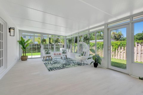 Villa ou maison à vendre à West Palm Beach, Floride: 3 chambres, 195.19 m2 № 2432463 - photo 29