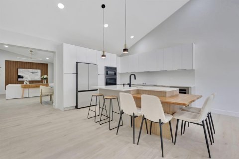 Villa ou maison à vendre à West Palm Beach, Floride: 3 chambres, 195.19 m2 № 2432463 - photo 7
