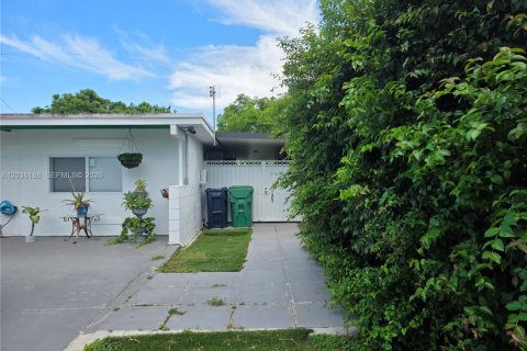 Immobilier commercial à vendre à Miami, Floride № 2084515 - photo 5