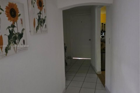 Immobilier commercial à vendre à Miami, Floride № 2084515 - photo 21