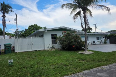 Immobilier commercial à vendre à Miami, Floride № 2084515 - photo 4