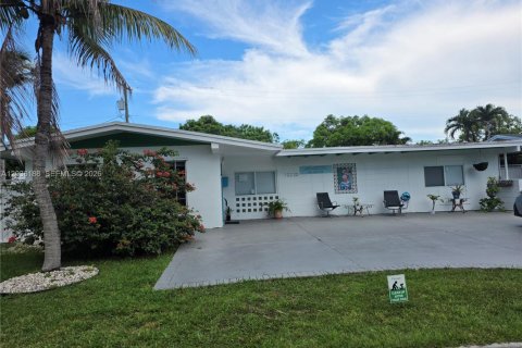 Immobilier commercial à vendre à Miami, Floride № 2084515 - photo 2