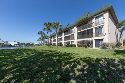 Condo in Punta Gorda, Florida, 2 bedrooms  № 1087310 - photo 30