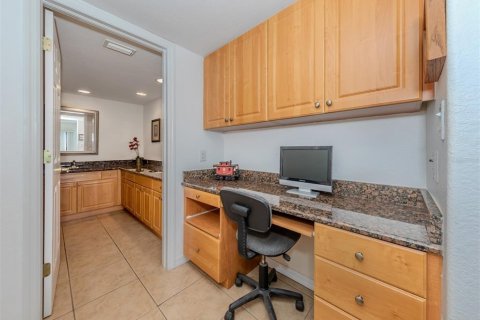 Condo in Punta Gorda, Florida, 2 bedrooms  № 1087310 - photo 18