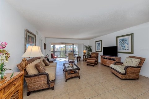 Condo in Punta Gorda, Florida, 2 bedrooms  № 1087310 - photo 4