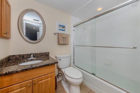 Condo in Punta Gorda, Florida, 2 bedrooms  № 1087310 - photo 23