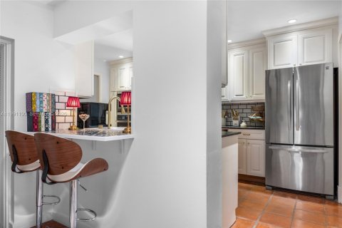 Villa ou maison à vendre à Miami, Floride: 3 chambres, 246.38 m2 № 2146052 - photo 14